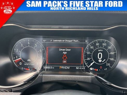 Used 2021 Ford Mustang Shelby GT500 w/ Carbon Fiber Track Pack image 24