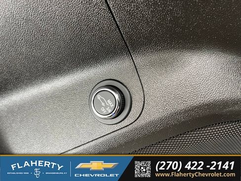 Used 2023 GMC Acadia Denali w/ Denali Technology Package FWD image 22