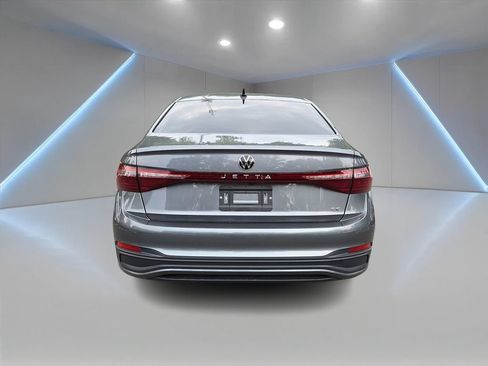 Used 2025 Volkswagen Jetta SE w/ Sunroof Package FWD image 5
