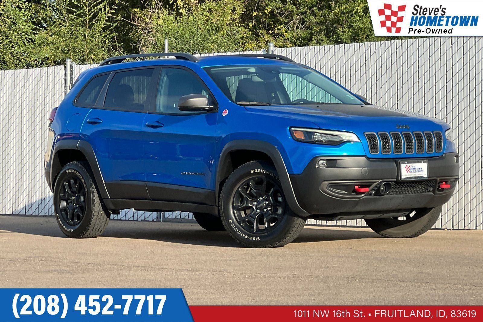 Used 2021 Jeep Cherokee Trailhawk AWD/4WD image 1