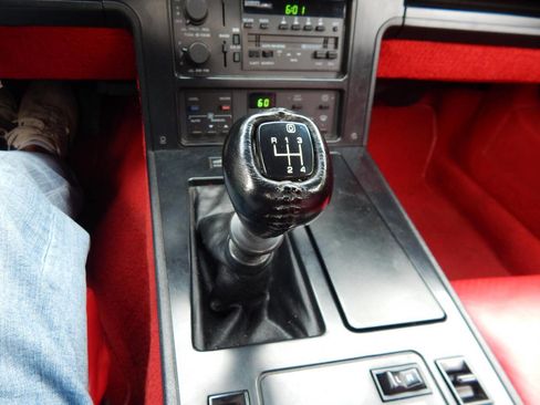 Used 1988 Chevrolet Corvette Convertible RWD image 78