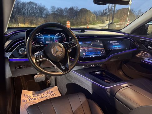 Used 2025 Mercedes-Benz E 450 4MATIC All-Terrain Wagon image 23