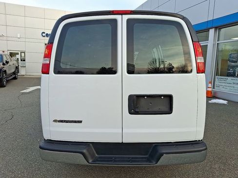 Used 2024 Chevrolet Express 2500 w/ Driver Convenience Package image 8