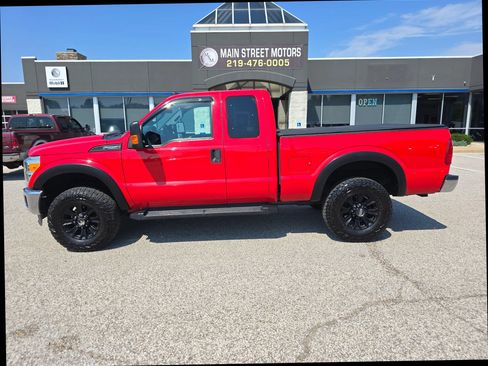 Used 2016 Ford F250 XL w/ Power Equipment Group AWD/4WD image 1