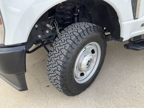 Certified 2025 Ford F250 XL w/ FX4 Off-Road Package AWD/4WD image 26