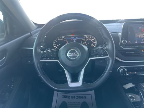 Used 2021 Nissan Altima 2.5 SR FWD image 12