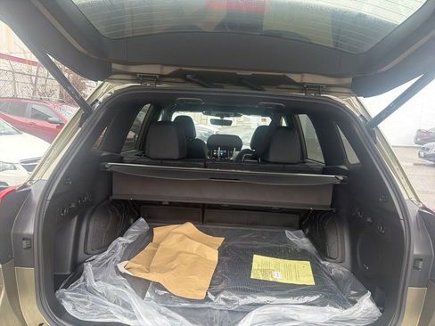 Used 2025 Subaru Forester Wilderness w/ Wilderness Package image 9