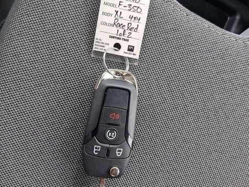 New 2026 Ford F350 4x4 Crew Cab DRW Super Duty image 25