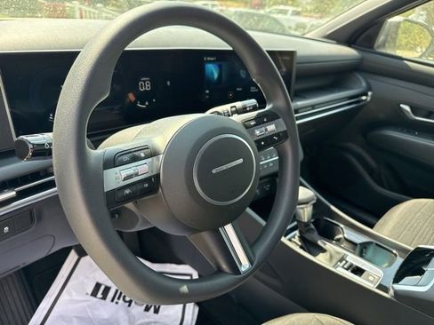 Used 2025 Hyundai Santa Cruz SE image 33