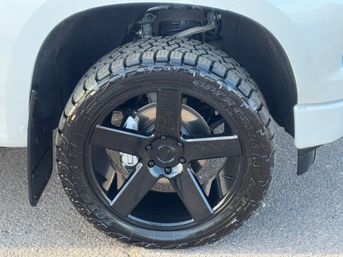 Used 2023 Chevrolet Silverado 1500 High Country image 8