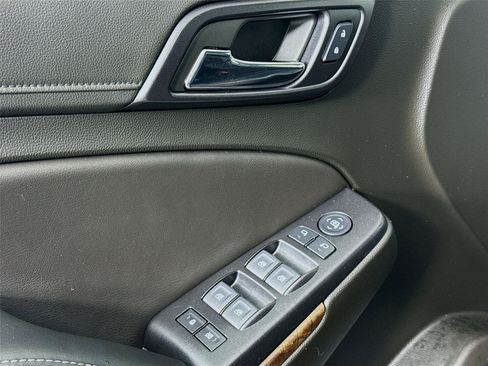 Used 2019 Chevrolet Tahoe LT AWD/4WD image 18