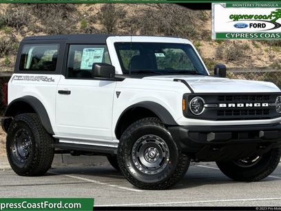 New 2025 Ford Bronco 2-Door w/ Sasquatch Package