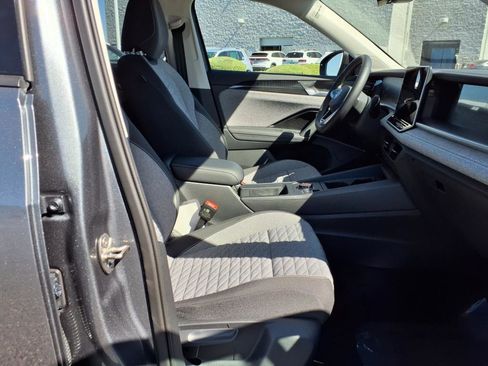 New 2025 Volkswagen Tiguan S image 10