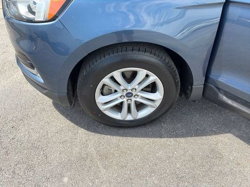 Used 2019 Ford Edge SEL w/ Equipment Group 201A AWD/4WD image 26