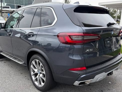 Used 2022 BMW X5 xDrive45e w/ Executive Package AWD/4WD image 2