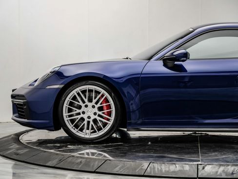 Used 2021 Porsche 911 Turbo AWD/4WD image 10