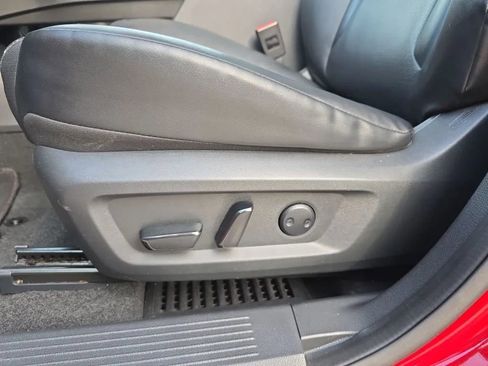 Used 2022 Nissan Rogue SV w/ SV Premium Package image 14