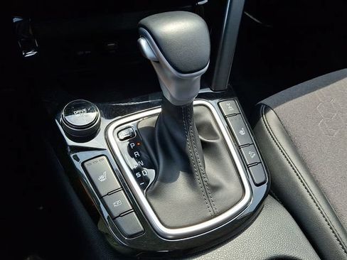 Certified 2024 Kia Seltos X-Line AWD/4WD image 15