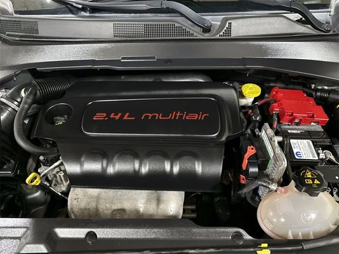 Used 2019 Jeep Compass Limited image 24