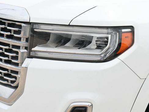 Used 2023 GMC Acadia Denali AWD/4WD image 28