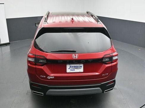 Used 2024 Honda Pilot Elite image 23