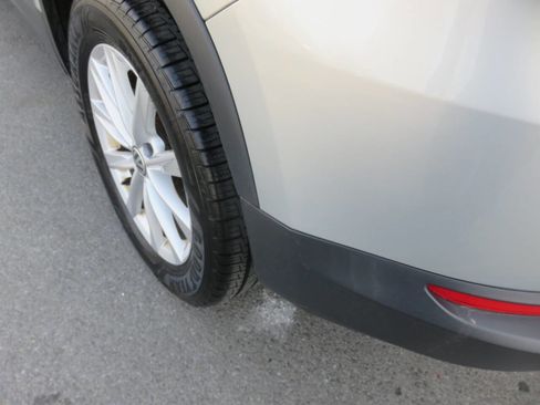 Used 2015 Volkswagen Tiguan S image 35