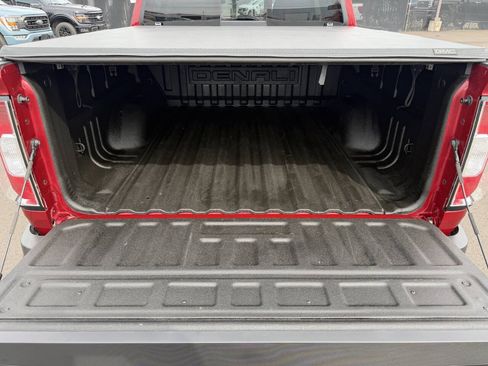 Used 2019 GMC Canyon Denali AWD/4WD image 9