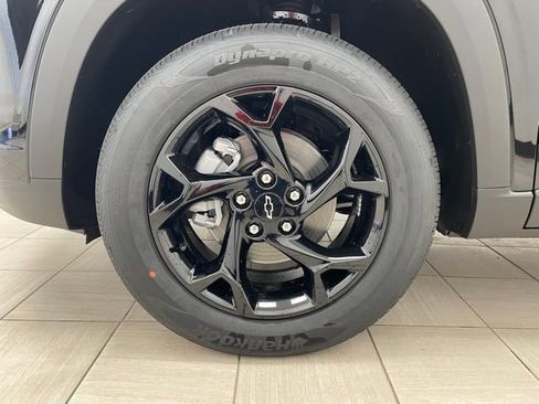 New 2026 Chevrolet Trax LT FWD image 8