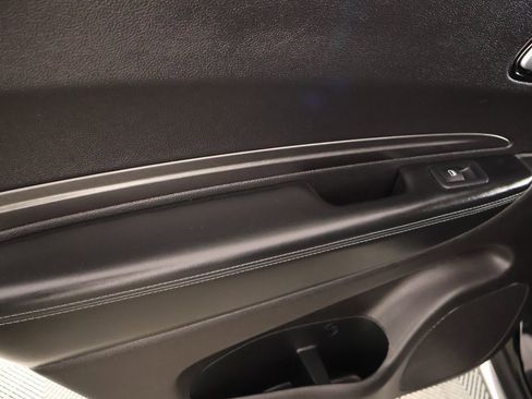 Used 2024 Dodge Durango SXT image 18