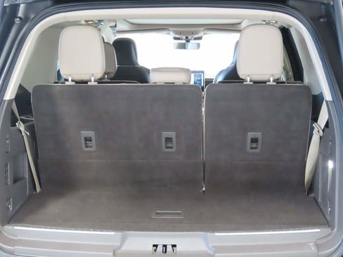 Used 2022 Lincoln Navigator Reserve image 16