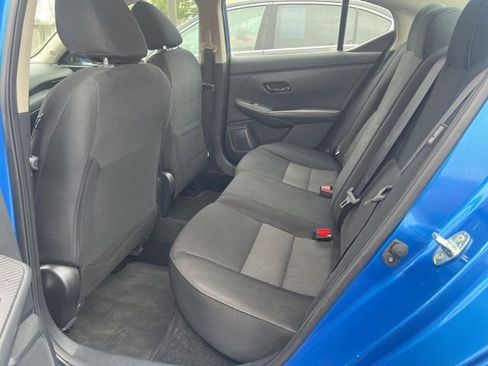 Used 2025 Nissan Sentra SV image 8