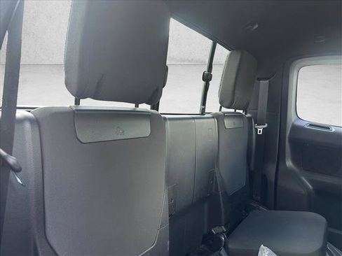 Used 2017 Toyota Tacoma SR5 AWD/4WD image 27