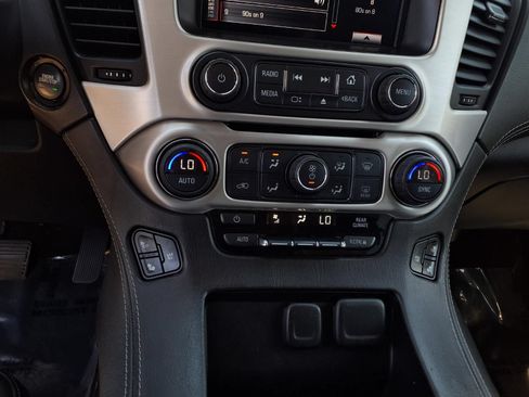 Used 2016 GMC Yukon XL SLT w/ HD Trailering Package RWD image 11