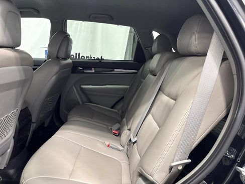 Used 2015 Kia Sorento LX AWD/4WD image 10