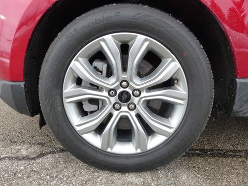 Used 2023 Ford Edge Titanium w/ Equipment Group 301A AWD/4WD image 12