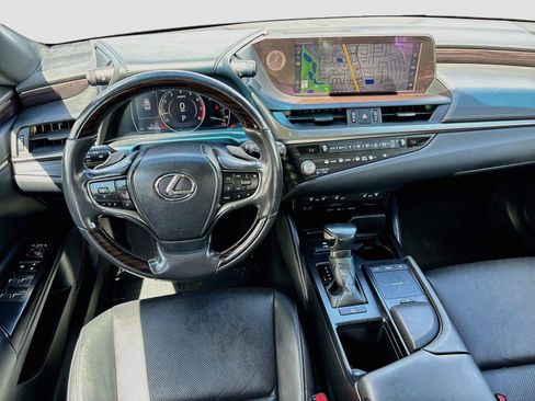 Used 2021 Lexus ES 250 w/ Premium Package AWD/4WD image 23