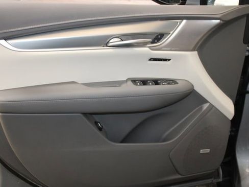Certified 2023 Cadillac XT5 Premium Luxury AWD/4WD image 28