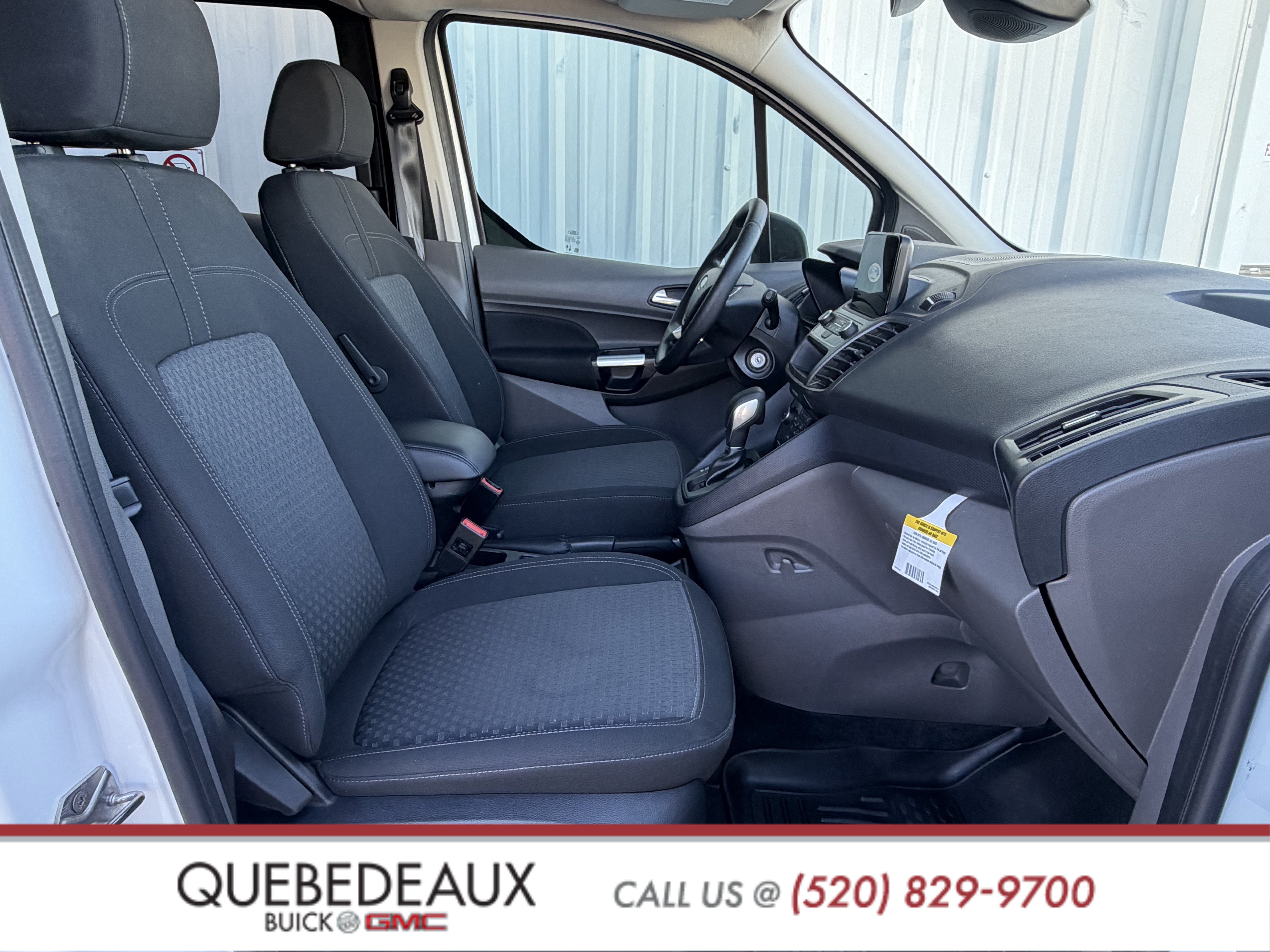 Used 2023 Ford Transit Connect XLT FWD image 2