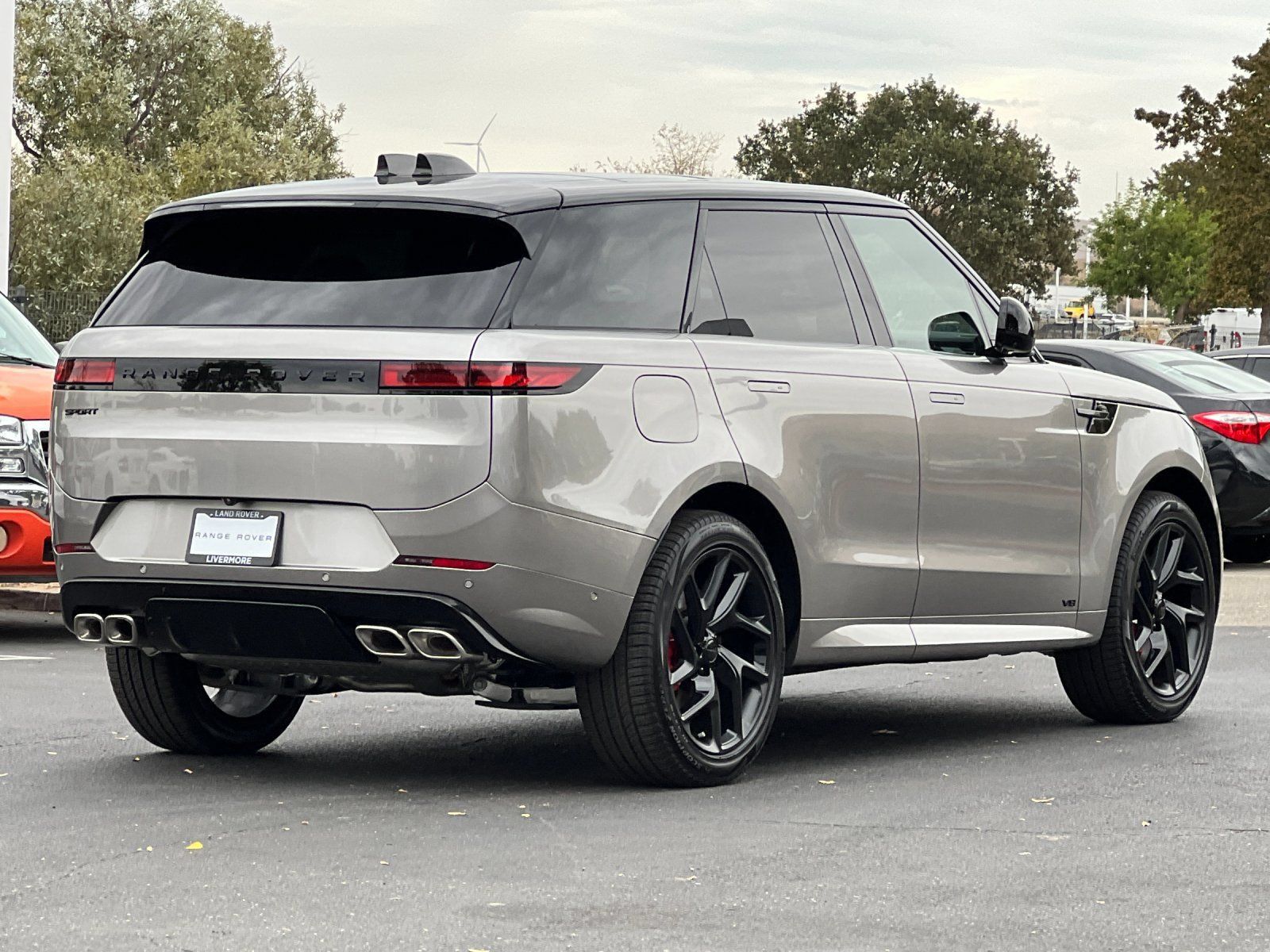New 2026 Land Rover Range Rover Sport Dynamic SE AWD/4WD image 6
