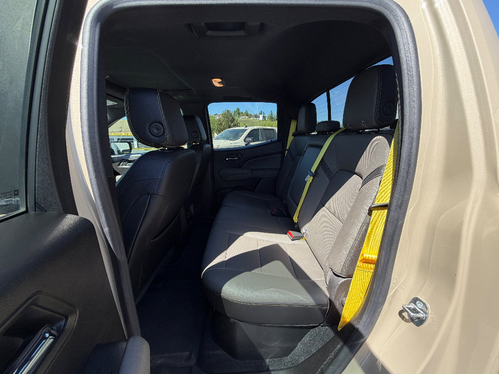 Used 2023 Chevrolet Colorado ZR2 w/ ZR2 Convenience Package III AWD/4WD image 2