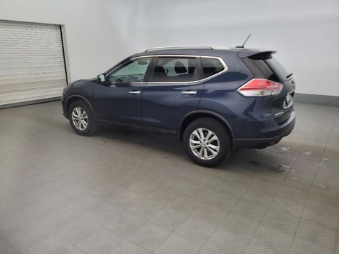 Used 2016 Nissan Rogue SV image 3