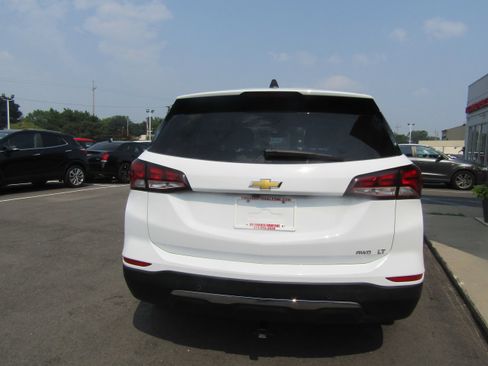 Used 2023 Chevrolet Equinox LT w/ LPO, Floor Liner Package AWD/4WD image 6