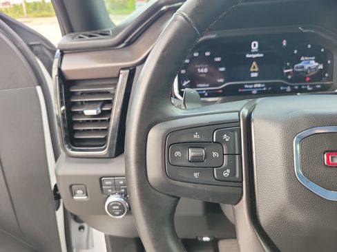 Used 2025 GMC Sierra 1500 AT4 AWD/4WD image 18