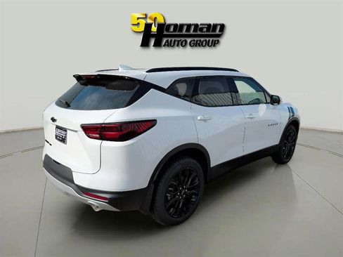 New 2025 Chevrolet Blazer LT w/ LPO, Black Sport Package image 5