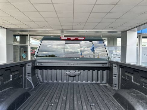 Used 2025 Chevrolet Silverado 2500 ZR2 w/ Technology Package AWD/4WD image 36