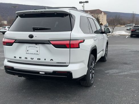 New 2026 Toyota Sequoia Platinum image 5