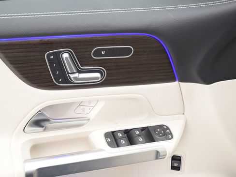 New 2026 Mercedes-Benz GLB 250 image 22