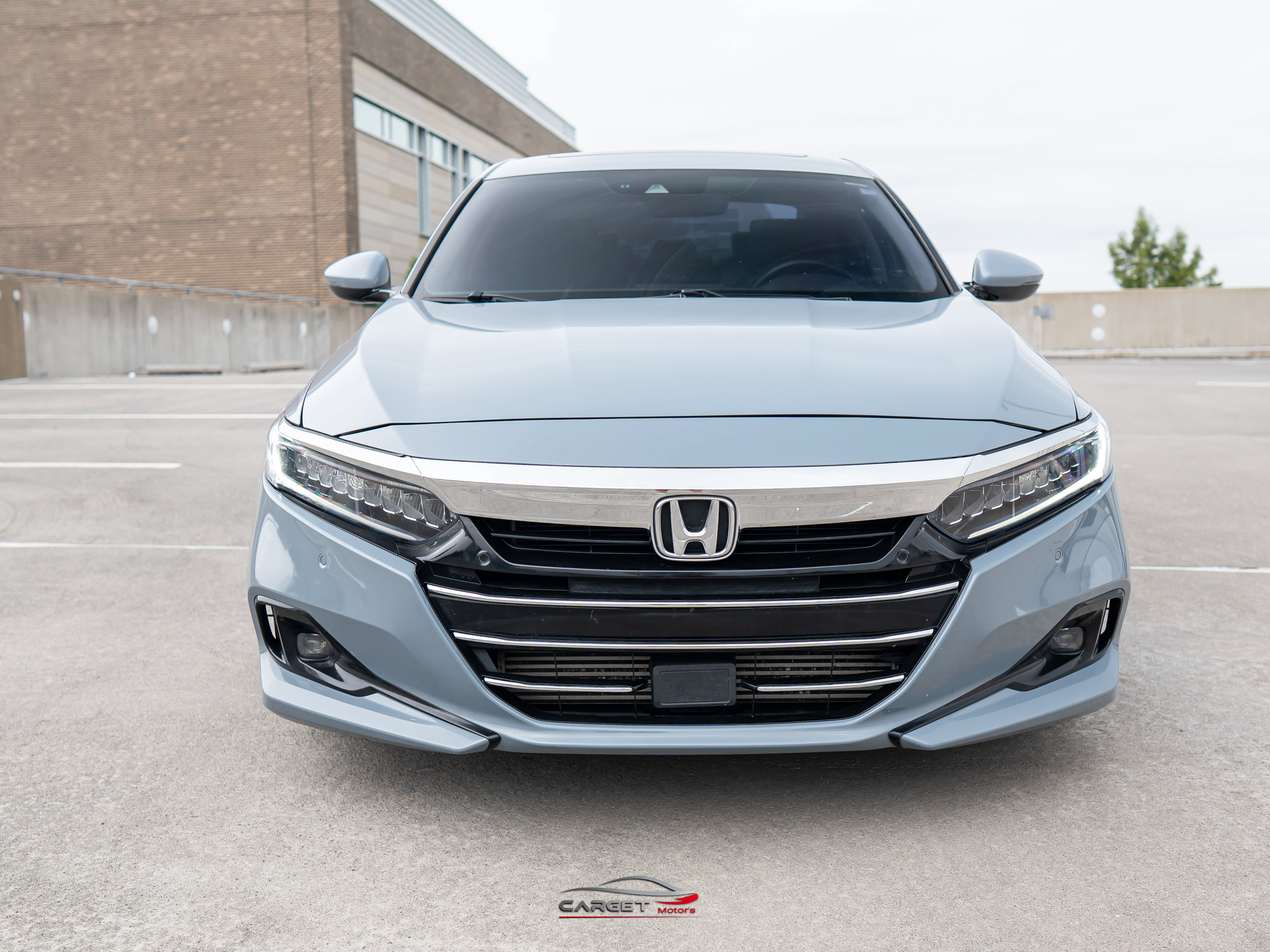 Used 2021 Honda Accord Touring image 2