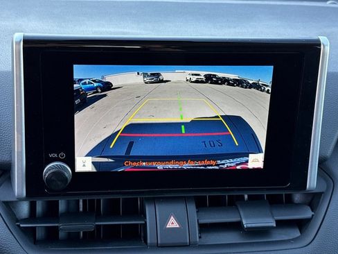 Used 2025 Toyota RAV4 XLE w/ Weather Package image 17