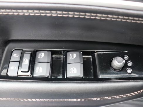 Used 2024 Jeep Wagoneer L Series II w/ Flexible Seating Group AWD/4WD image 55